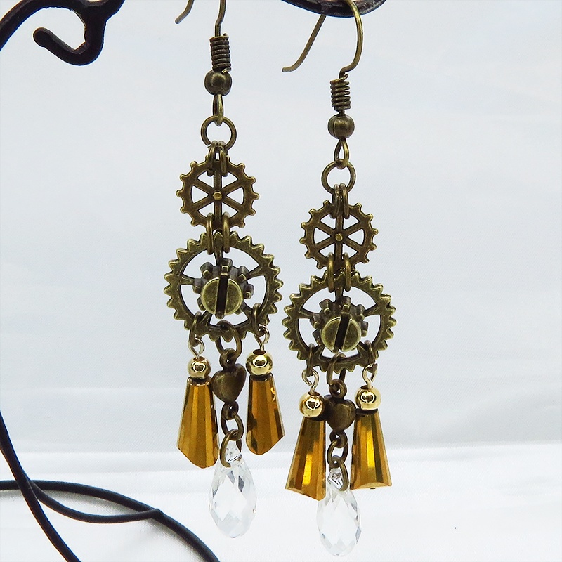 スチームパンク風 アンティークゴールド メタルタッセルピアス ガラス ラインストーン 歯車 ハート サージカル可