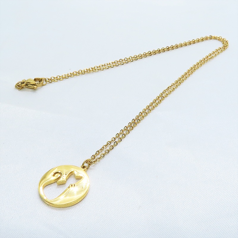 ステンレス製ゴールドカラー ひげつき猫シルエットモチーフの大人可愛いネックレス