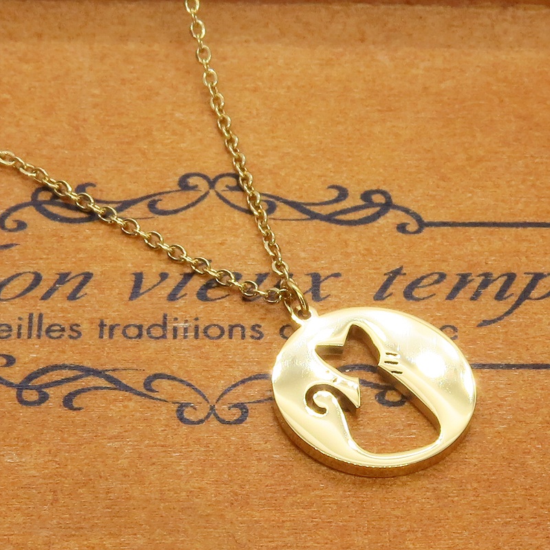 ステンレス製ゴールドカラー ひげつき猫シルエットモチーフの大人可愛いネックレス