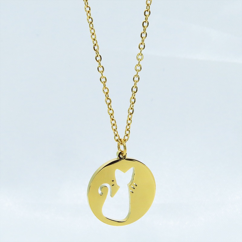 ステンレス製ゴールドカラー ひげつき猫シルエットモチーフの大人可愛いネックレス