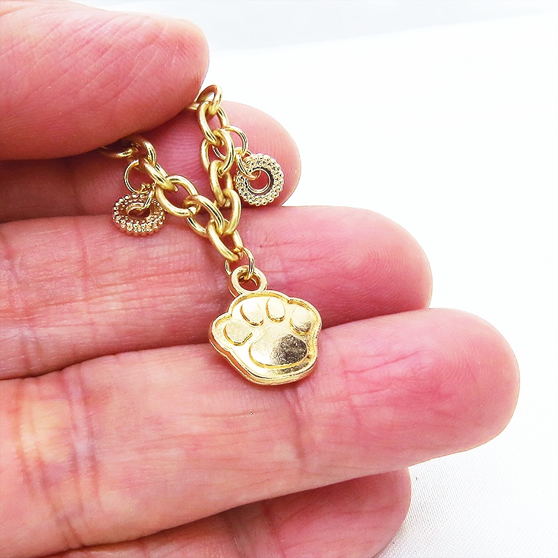 シンプルで可愛いゴールドカラーの肉球モチーフブレスレット 猫好き 犬好き