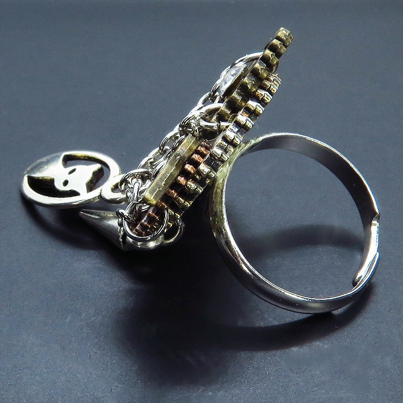 アンティークシルバー 猫と歯車の本格的スチームパンクリング フリーサイズ チェーン アンティークゴールドブロンズ