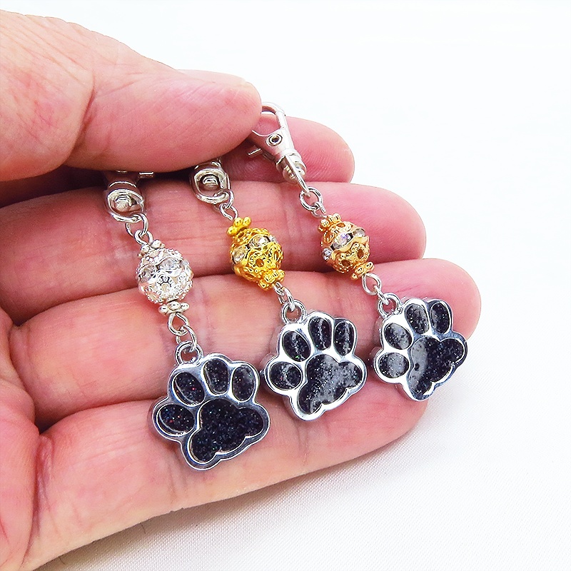 肉球とメタルビーズ(3種)を組み合わせた可愛いチャームのキーホルダー バッグチャーム マスクチャーム 猫 犬