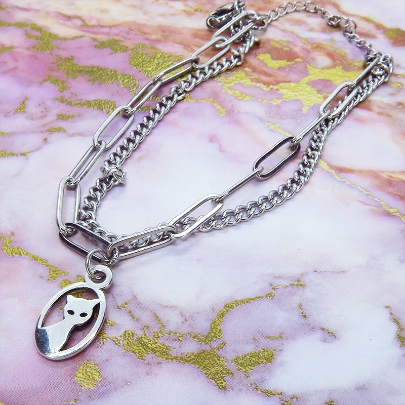 ステンレス製 シルバーカラー 猫のチャームのついたスリムなダブルチェーンブレスレット 繊細 パンク ロック エレガント
