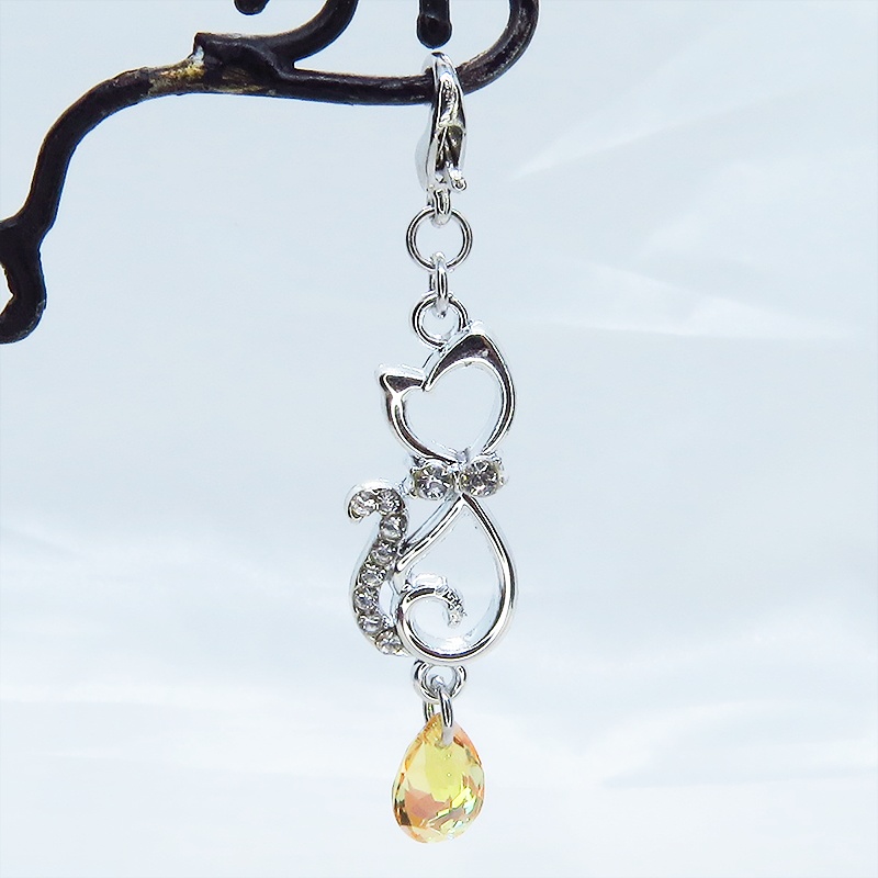 マスクチャーム ラインストーン入り猫モチーフとティアドロップクリスタル(クリスタルサン)チャーム キーホルダー