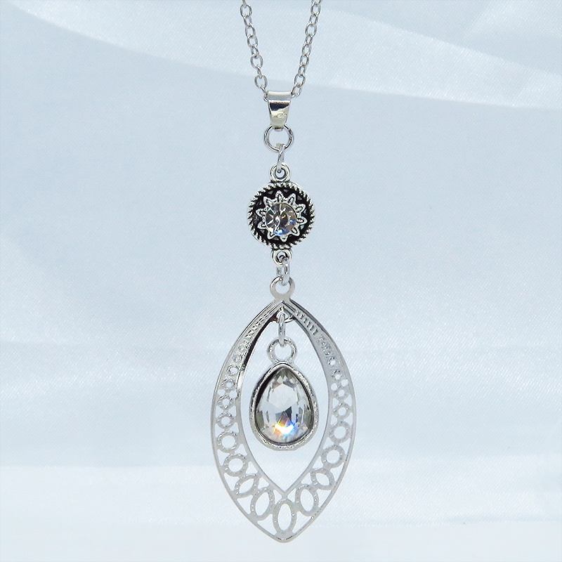 透かしアラベスク調のティアドロップ(しずく)のネックレス ガラス シルバーカラー ステンレス可 長さ調節可