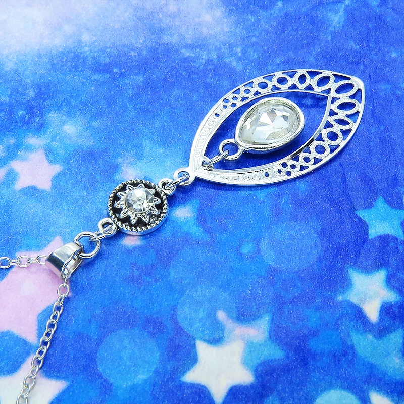 透かしアラベスク調のティアドロップ(しずく)のネックレス ガラス シルバーカラー ステンレス可 長さ調節可