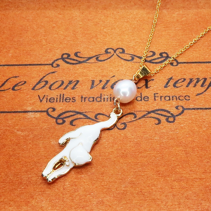 シルバー925 くつろぎ白猫と淡水パールの大人可愛いネックレス アジャスター追加可 SV925 18KGC