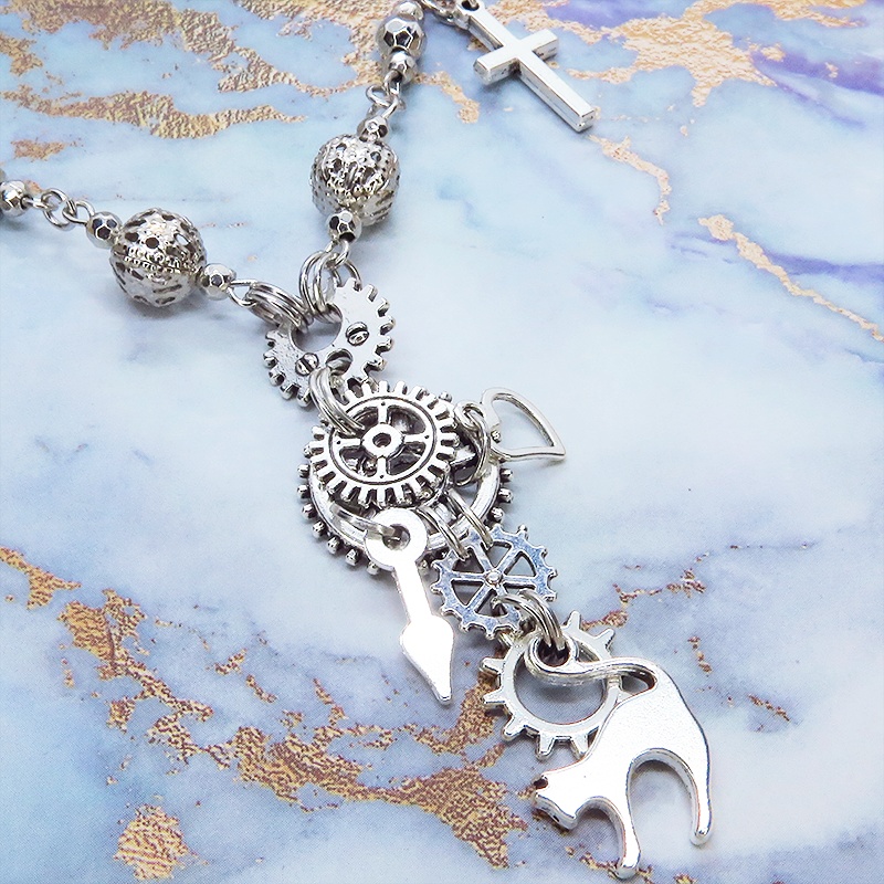 スチームパンク風 アンティークシルバー 跳ね猫と歯車の多層ネックレス ロザリオ ハート メンズ レディース