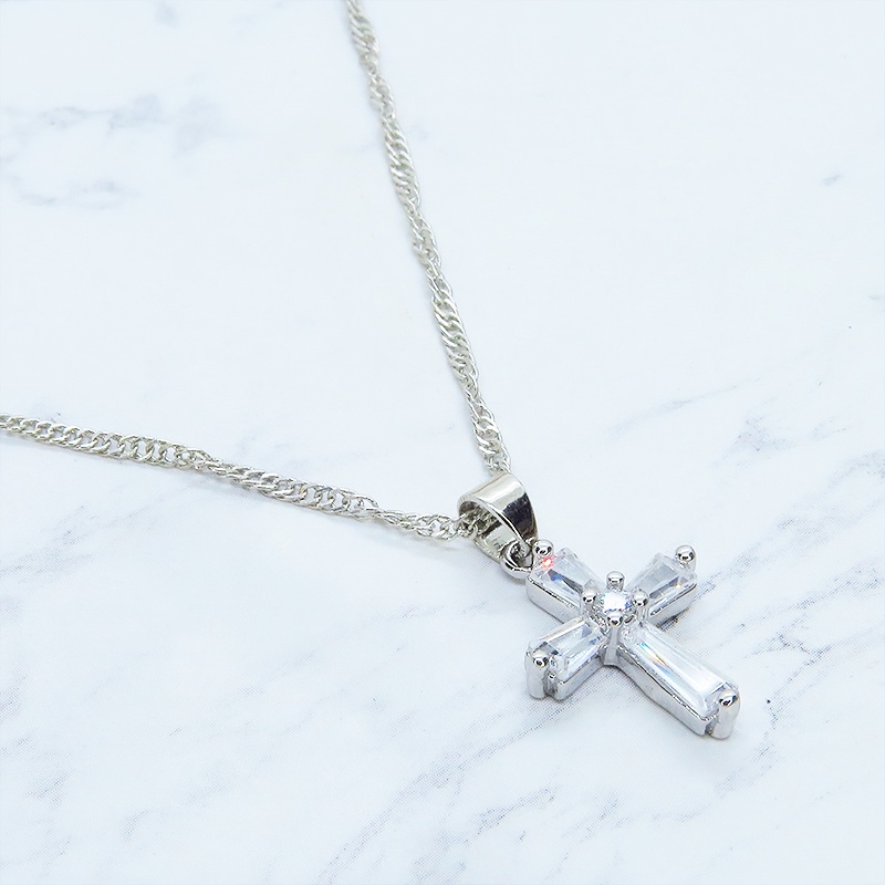 クリアガラスのコンパクトなロザリオチャームのネックレス スクリューチェーン アジャスター追加可