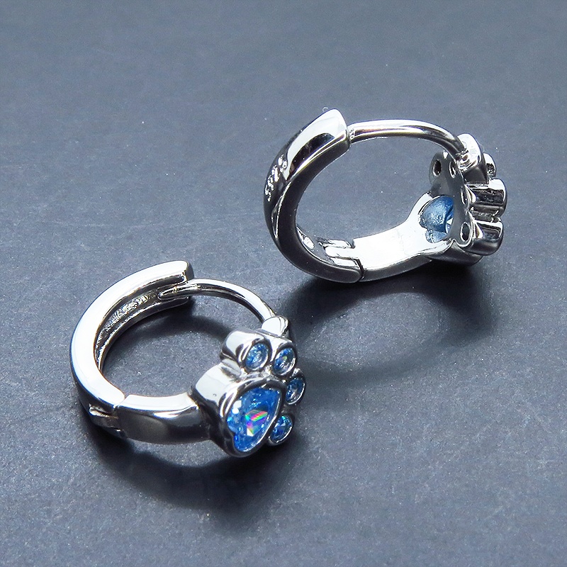 【再販3】シルバー925 ブルージルコンが輝く肉球モチーフのフープピアス リングピアス 猫 犬