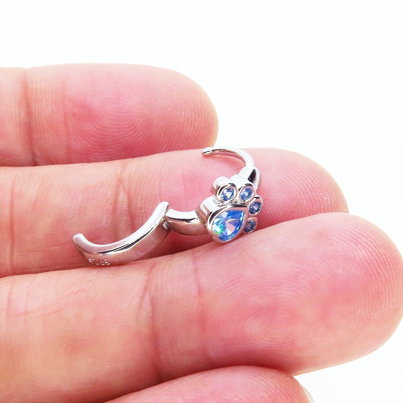 【再販3】シルバー925 ブルージルコンが輝く肉球モチーフのフープピアス リングピアス 猫 犬