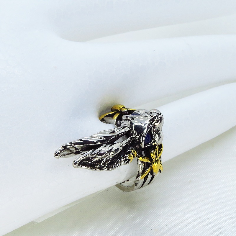 うさぎの顔をかたどったリアルなフェイスリング ラビットリング ブルージルコン 12号 16号