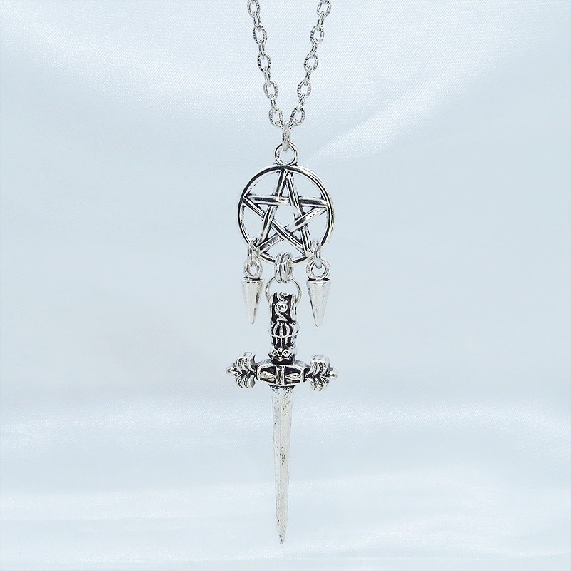アンティークシルバー ソード(剣)とペンタグラム(五芒星)のネックレス スパイク アジャスター付