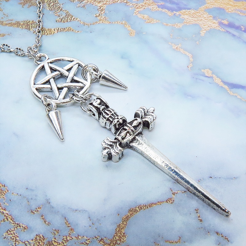アンティークシルバー ソード(剣)とペンタグラム(五芒星)のネックレス スパイク アジャスター付
