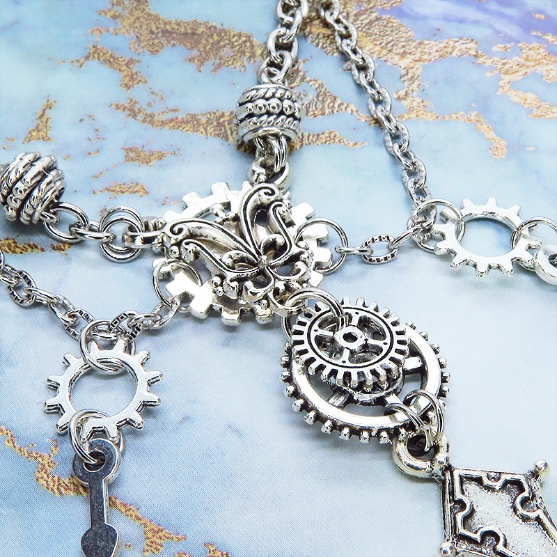 シルバーカラー ゴシック調逆十字ロザリオ(逆十字架)と歯車を組み合わせたネックレス スチームパンク クロス ペトロクロス アジャスター