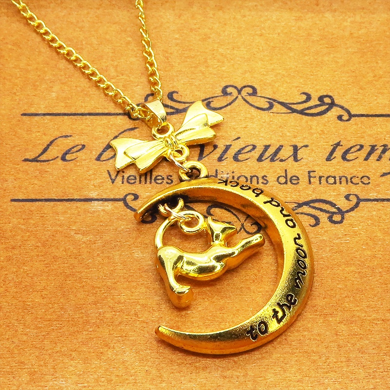 ゴールドカラー のび猫と三日月を組み合わせたペンダント・ネックレス リボン 長さ・SV925変更可 アジャスター追加可