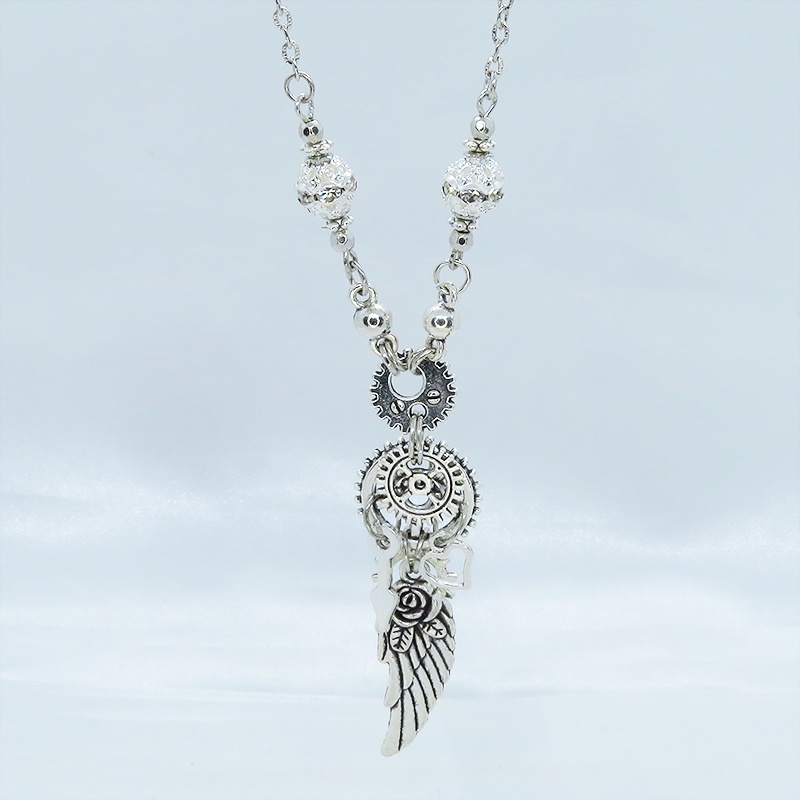 アンティークシルバー 翼と歯車を組合せたスチームパンク風ネックレス ロングチェーン 羽 フェザー ハート 時計の針