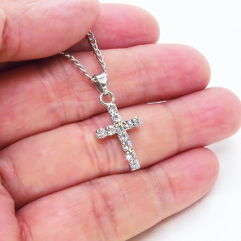 ラインストーンを使ったクロス(十字架)のコンパクトなネックレス ワンポイント 長さ変更可 SV925変更可 アジャスター追加可