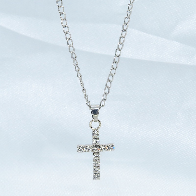 ラインストーンを使ったクロス(十字架)のコンパクトなネックレス ワンポイント 長さ変更可 SV925変更可 アジャスター追加可