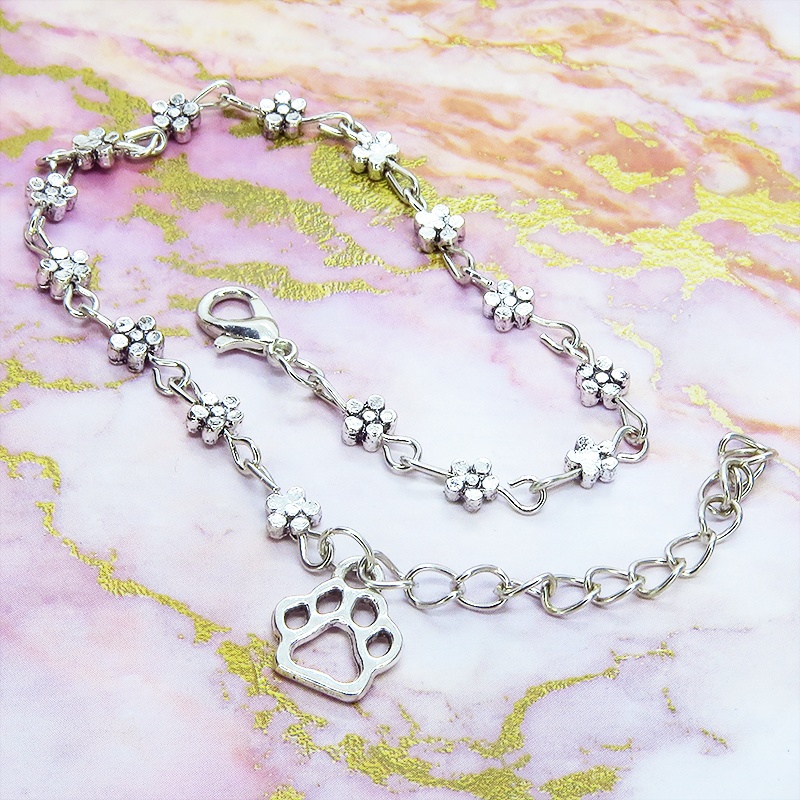 小さな可愛い花柄モチーフのチェーンと肉球のチャームのシルバーカラーブレスレット 猫 犬 アジャスター付