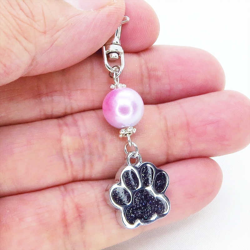 肉球とグラデーションビーズを組合せた可愛いチャームのキーホルダー バッグチャーム 猫 犬