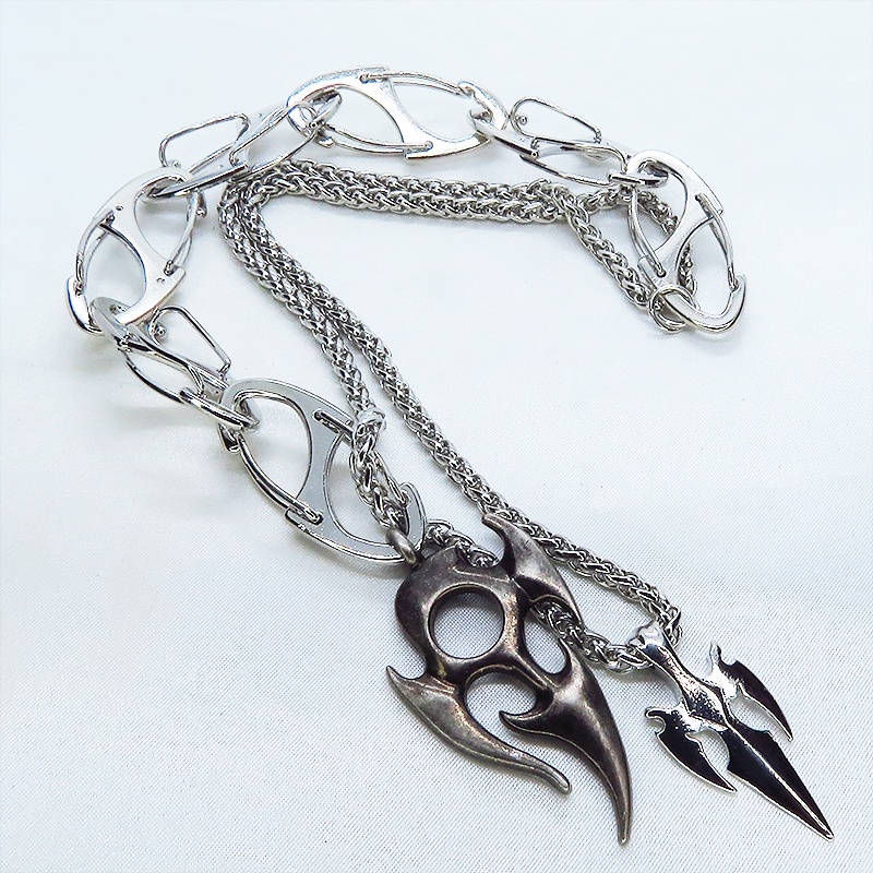 炎のモチーフとS字カラビナとチタン鋼チェーンのネックレス 自由自在 パンク ロック ダブルモチーフ S字フック 7連
