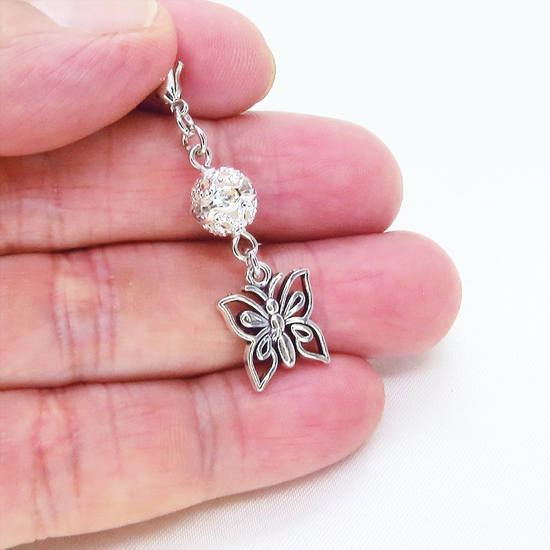 マスクチャーム シルバーカラー 蝶とメタルビーズを組合せた可愛いチャーム 蝶々バタフライ ラインストーン