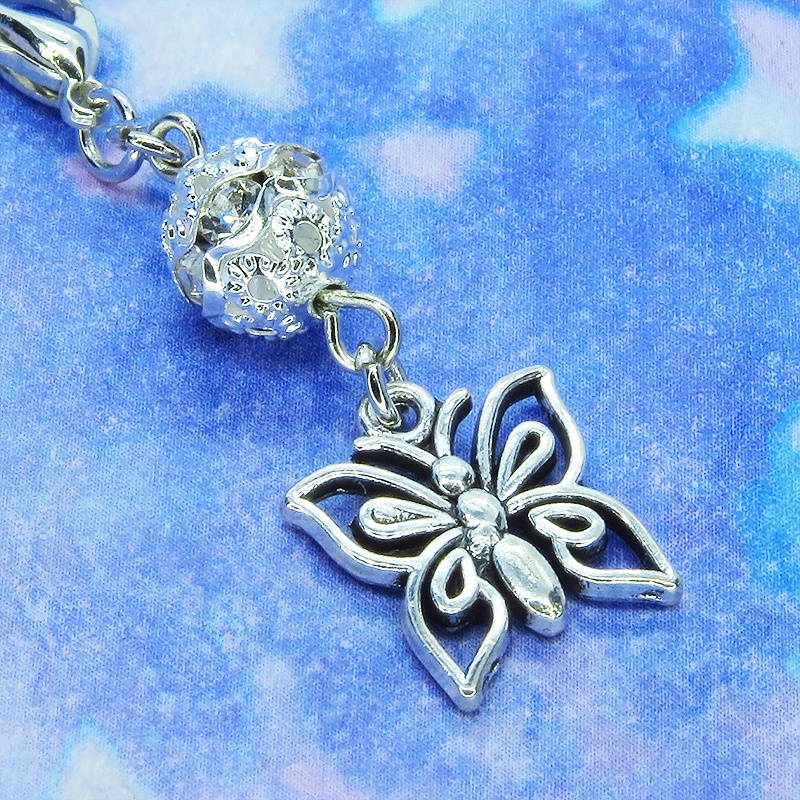 マスクチャーム シルバーカラー 蝶とメタルビーズを組合せた可愛いチャーム 蝶々バタフライ ラインストーン