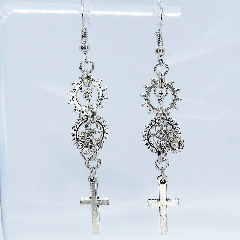 アンティークシルバー ロザリオ(十字架)と歯車を組合せたピアス スチームパンク風 コンパクト