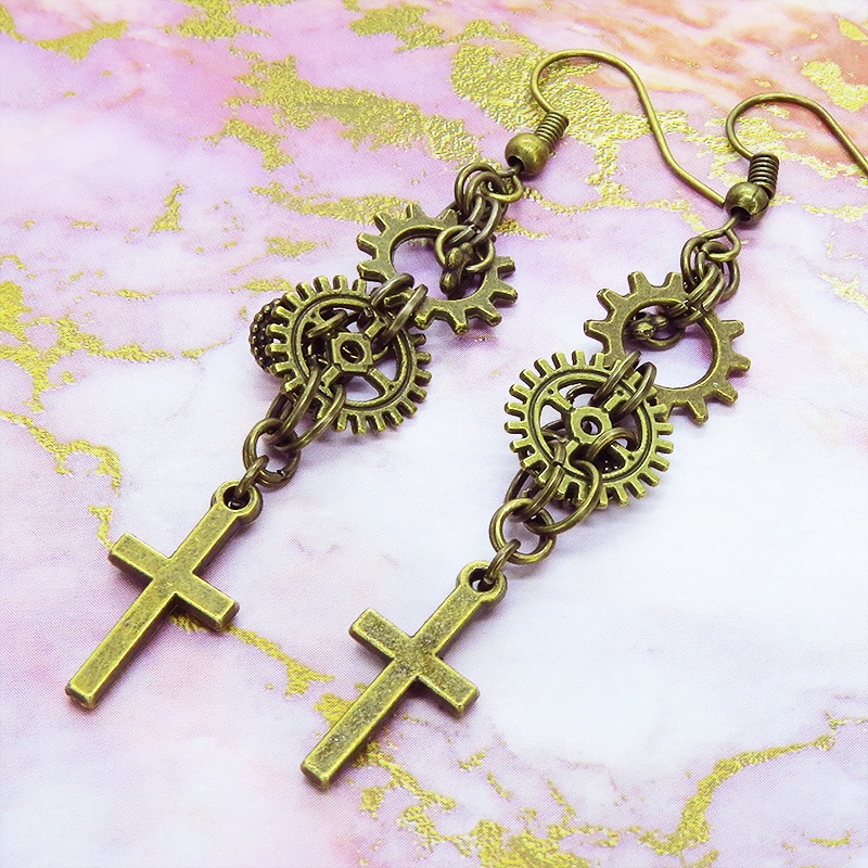 アンティークゴールド ロザリオ(十字架)と歯車を組合せたピアス スチームパンク風 コンパクト