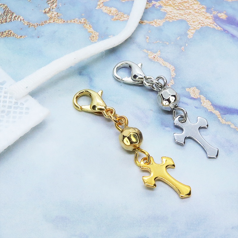 マスクチャーム ゴールドカラー ロザリオ(十字架)とメタルビーズのチャーム ステンレス コンパクト スリム