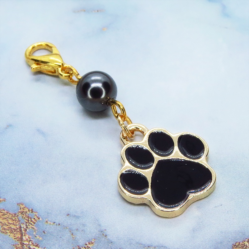 マスクチャーム 黒い肉球とスワロフスキーパール(ブラック)を組合せたチャーム エナメル 猫 犬 キーホルダー
