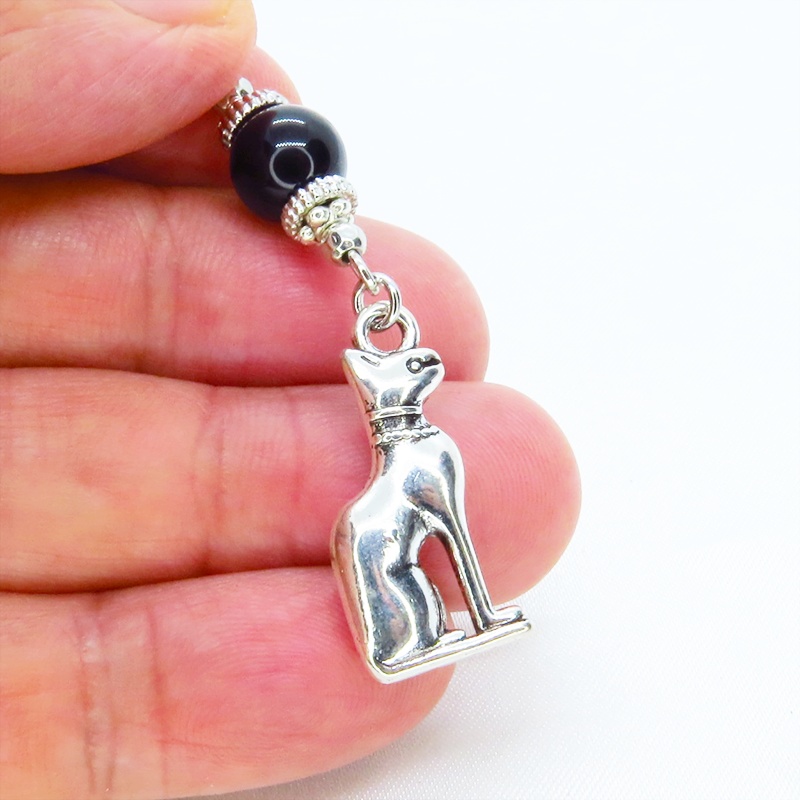 バステト 猫の女神 アンティークシルバー オニキスと組合せたオリエンタル調ピアス 古代エジプト サージカル可