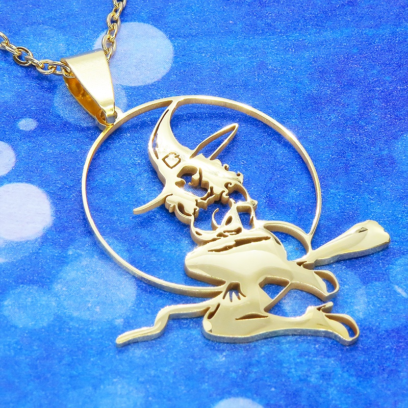 ステンレス製ゴールドカラーのホウキにまたがる魔女のペンダントネックレス ウィッチ ムーン アジャスター追加可