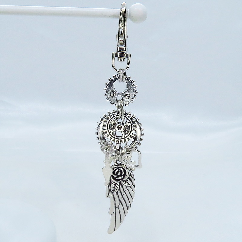 アンティークシルバー 翼(ウィング)と歯車を組合せたスチームパンク風キーホルダー ハート