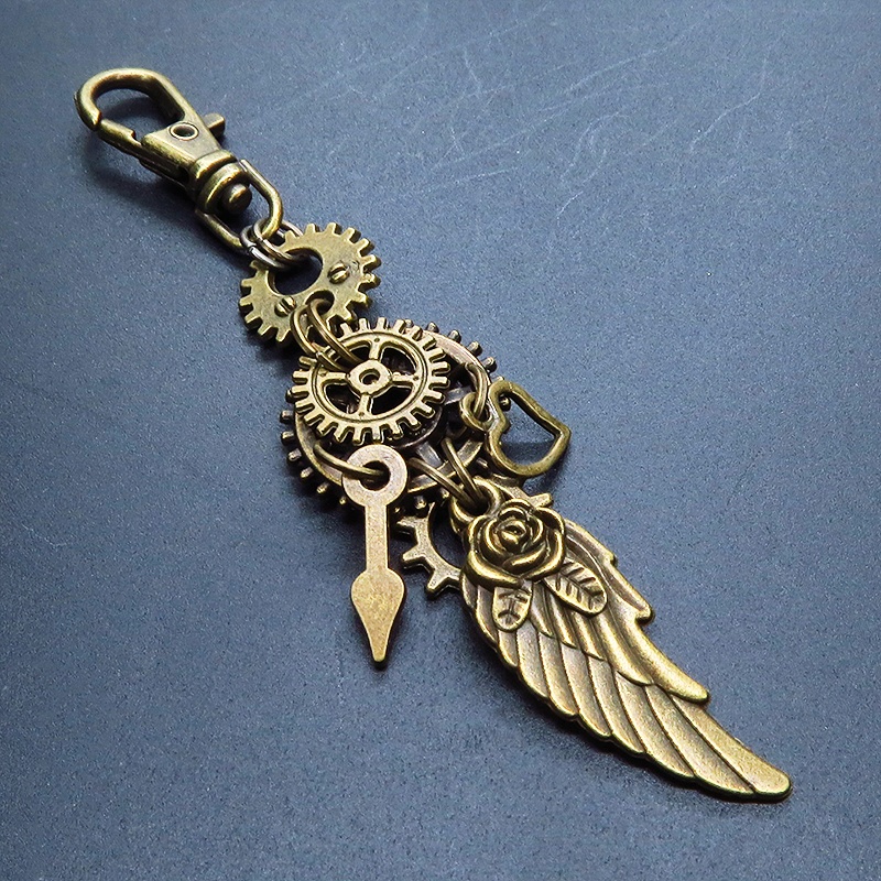 アンティークゴールド 翼(ウィング)と歯車を組合せたスチームパンク風キーホルダー ハート