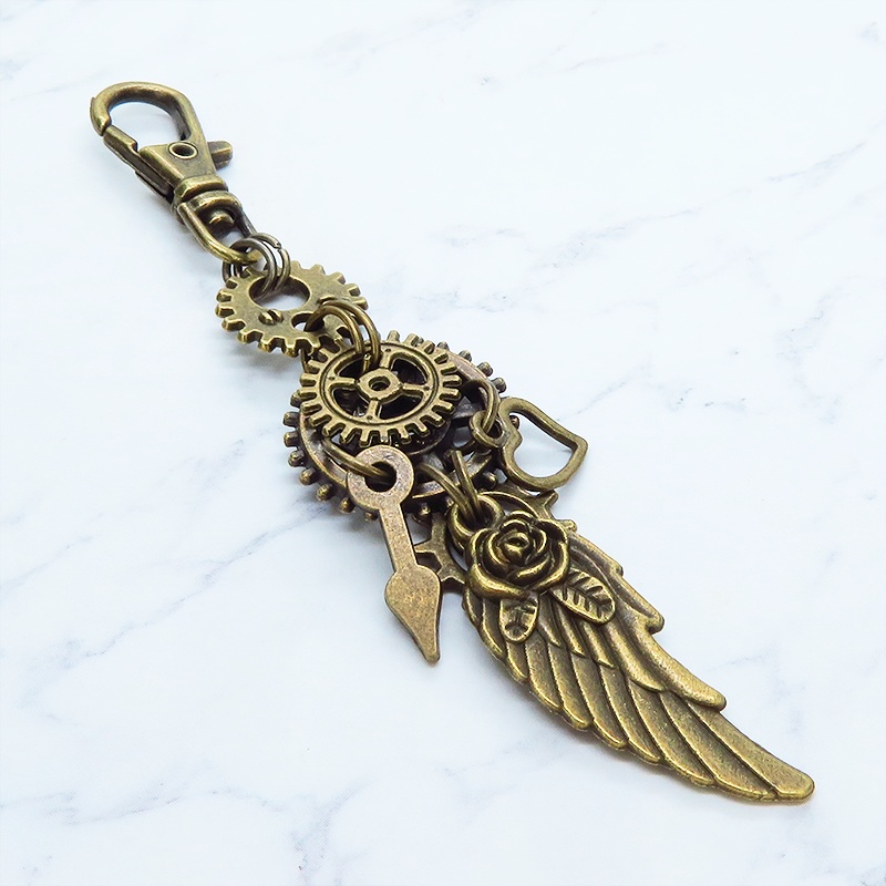 アンティークゴールド 翼(ウィング)と歯車を組合せたスチームパンク風キーホルダー ハート
