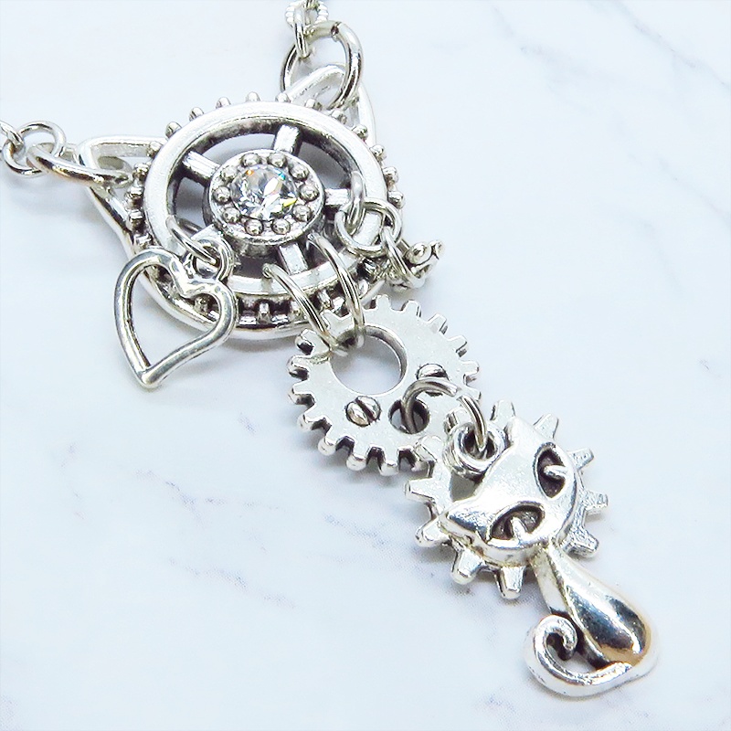 アンティークシルバー 猫と猫耳歯車のスチームパンク風ネックレス スワロフスキー アジャスター付 長さ変更可