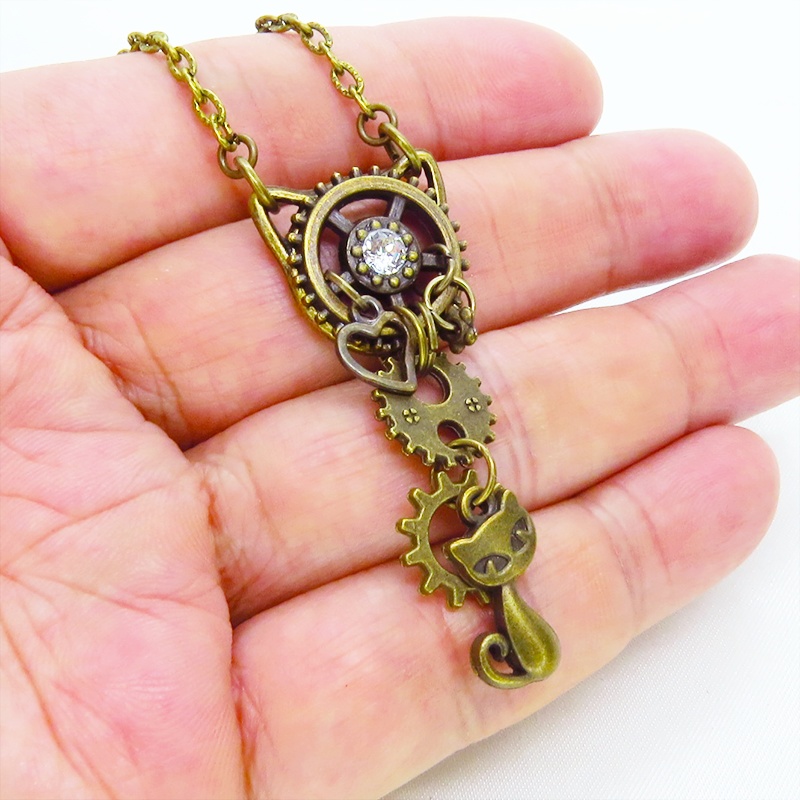 アンティークゴールド 猫と猫耳歯車のスチームパンク風ネックレス スワロフスキー アジャスター付 長さ変更可