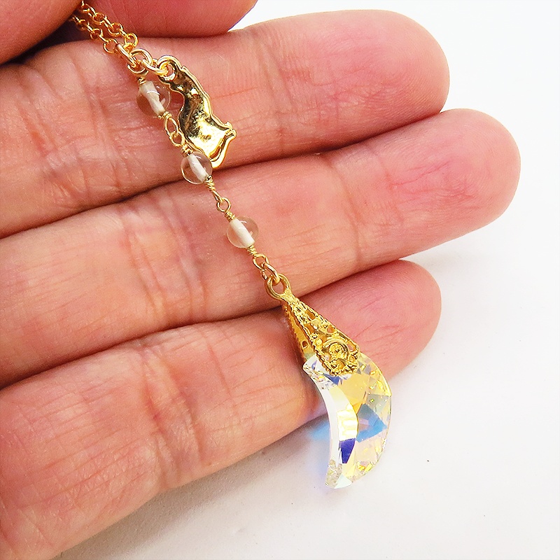 14KGF ゴールドフィルド 猫シルエットモチーフネックレス 大粒の三日月型スワロフスキーと3連レモンクオーツ