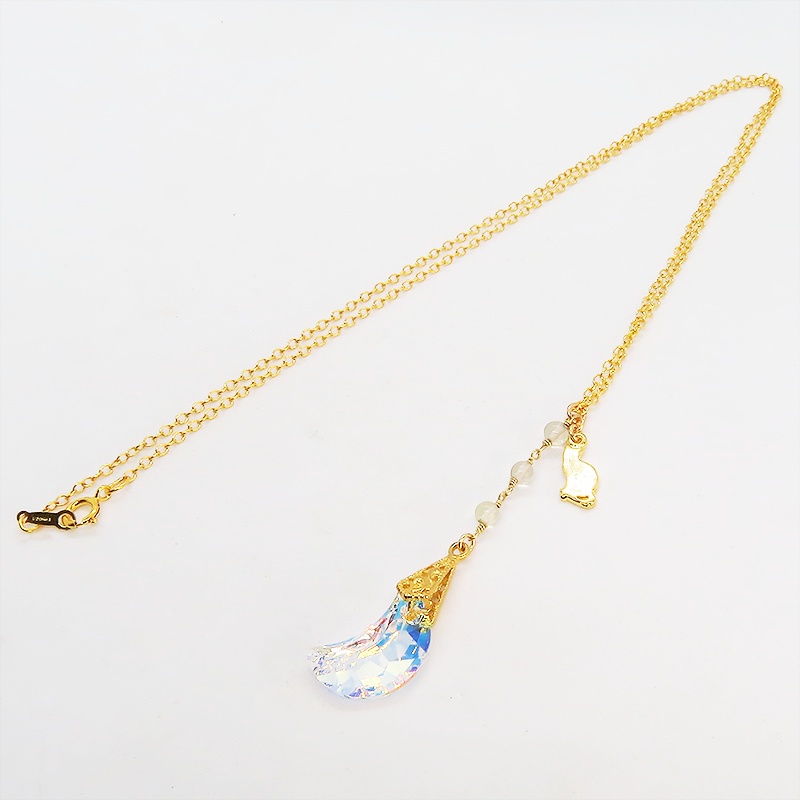 14KGF ゴールドフィルド 猫シルエットモチーフネックレス 大粒の三日月型スワロフスキーと3連レモンクオーツ