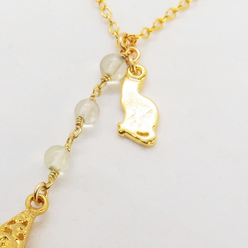 14KGF ゴールドフィルド 猫シルエットモチーフネックレス 大粒の三日月型スワロフスキーと3連レモンクオーツ