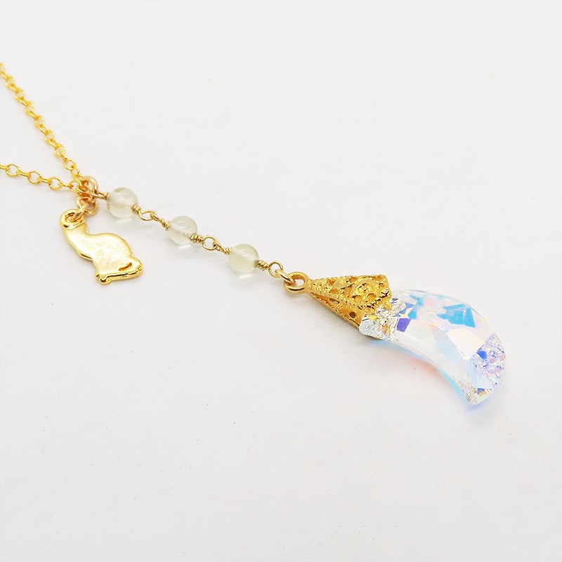 14KGF ゴールドフィルド 猫シルエットモチーフネックレス 大粒の三日月型スワロフスキーと3連レモンクオーツ