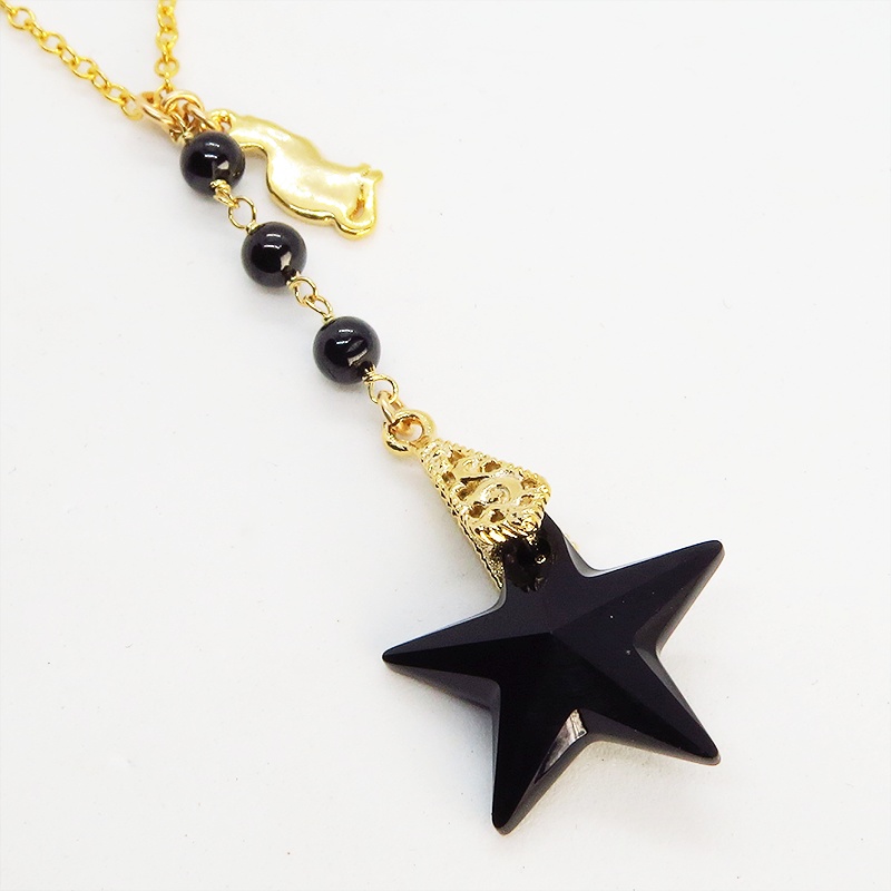 14KGF 猫モチーフのネックレス 大粒星型ジェットと3連オニキス 猫アクセサリー ブラックオニキス 黒琥珀 漆黒の宝石