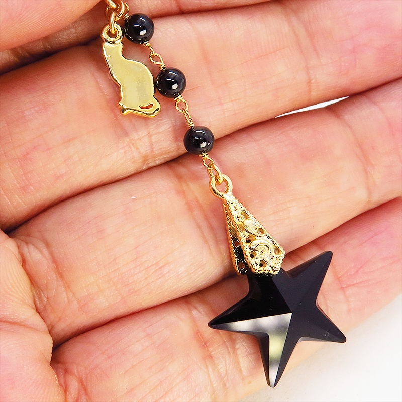 14KGF 猫モチーフのネックレス 大粒星型ジェットと3連オニキス 猫アクセサリー ブラックオニキス 黒琥珀 漆黒の宝石