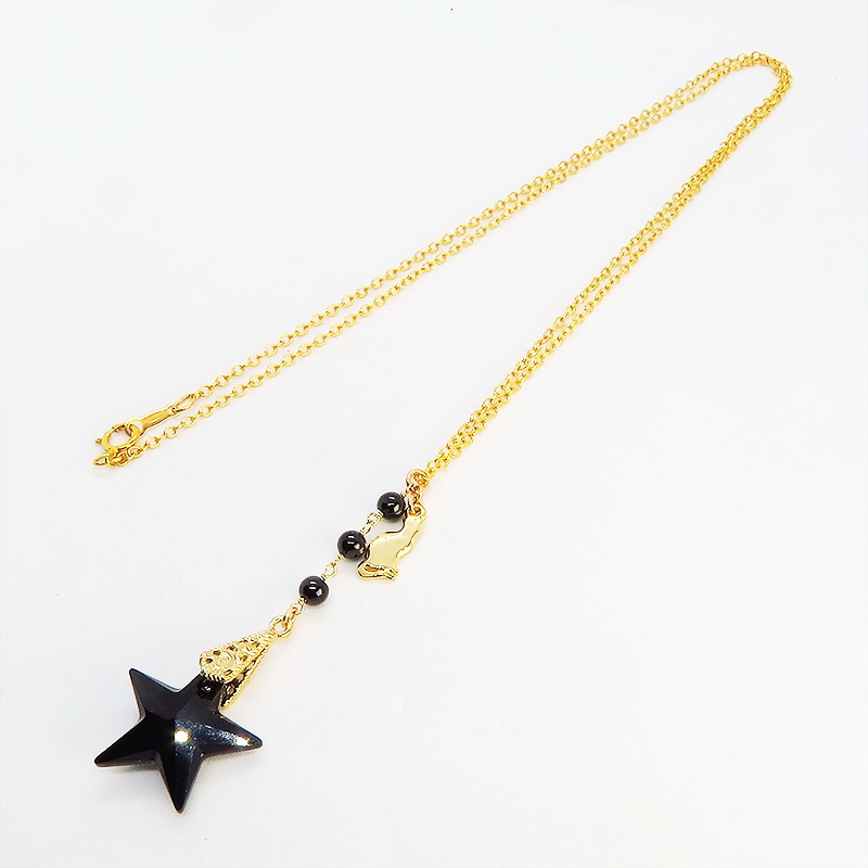 14KGF 猫モチーフのネックレス 大粒星型ジェットと3連オニキス 猫アクセサリー ブラックオニキス 黒琥珀 漆黒の宝石