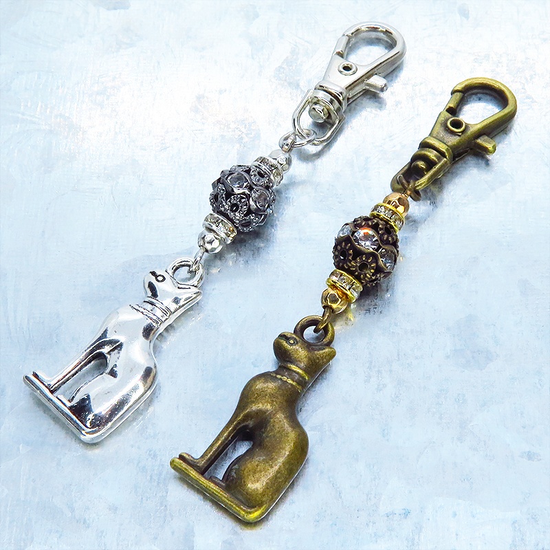 バステト 猫の女神 アンティークゴールド メタルチャームと組合せたオリエンタル調キーホルダー バッグチャーム