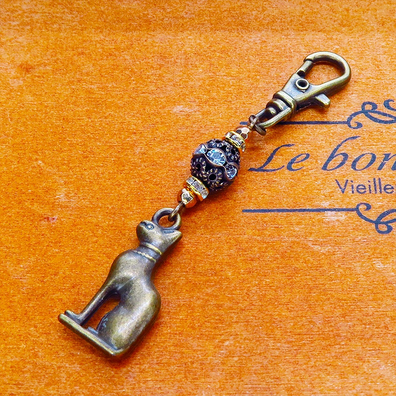 バステト 猫の女神 アンティークゴールド メタルチャームと組合せたオリエンタル調キーホルダー バッグチャーム