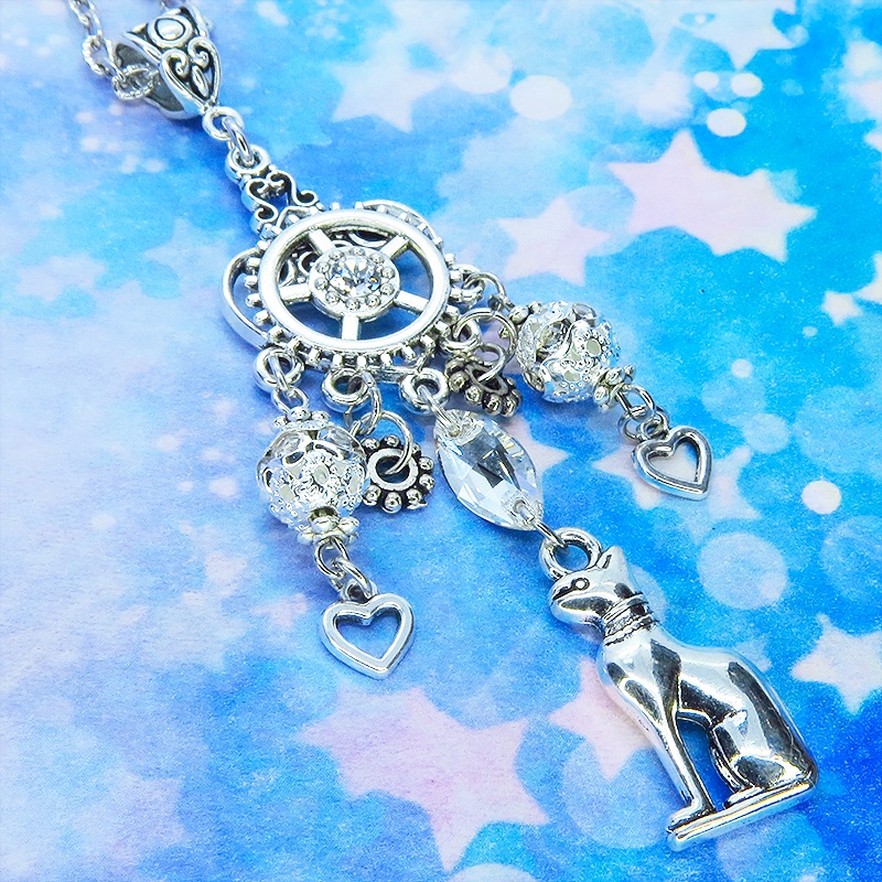 バステト 猫の女神 アンティークシルバー オリエンタル風スワロフスキーとメタルビーズを組合せたネックレス アジャスター